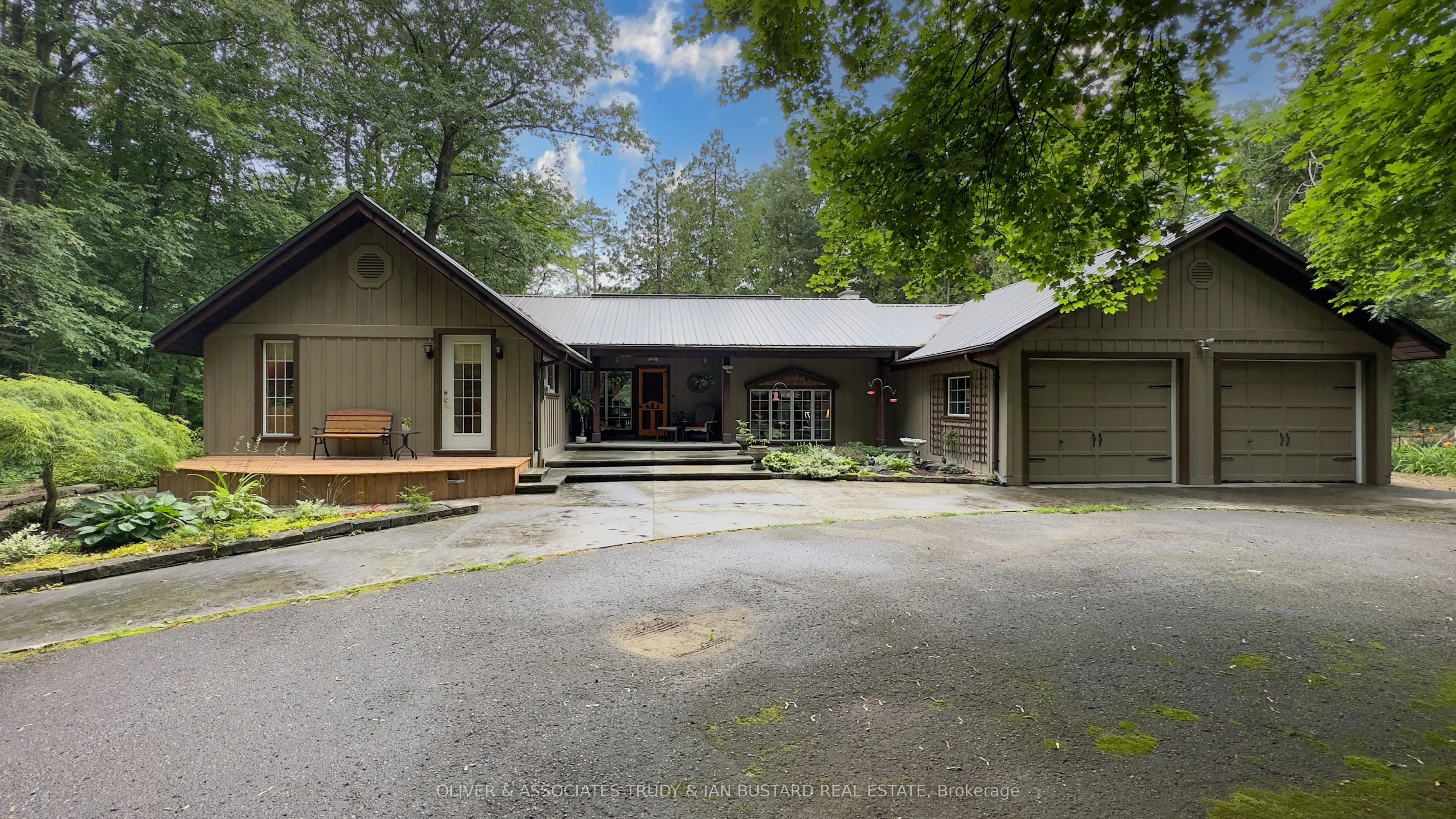 255 ONTARIO Street, ON N0M 2T0