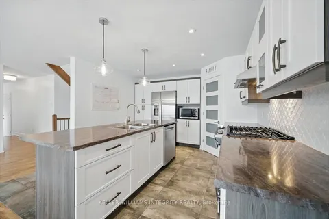 74 Cobblestone Drive, ON K4R 0B2