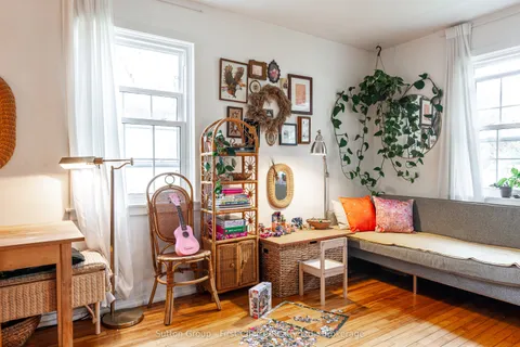 2 Coriano Street, ON N5A 6C3