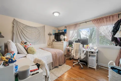 10 SHEPHERDS Circle, ON L2T 2C9