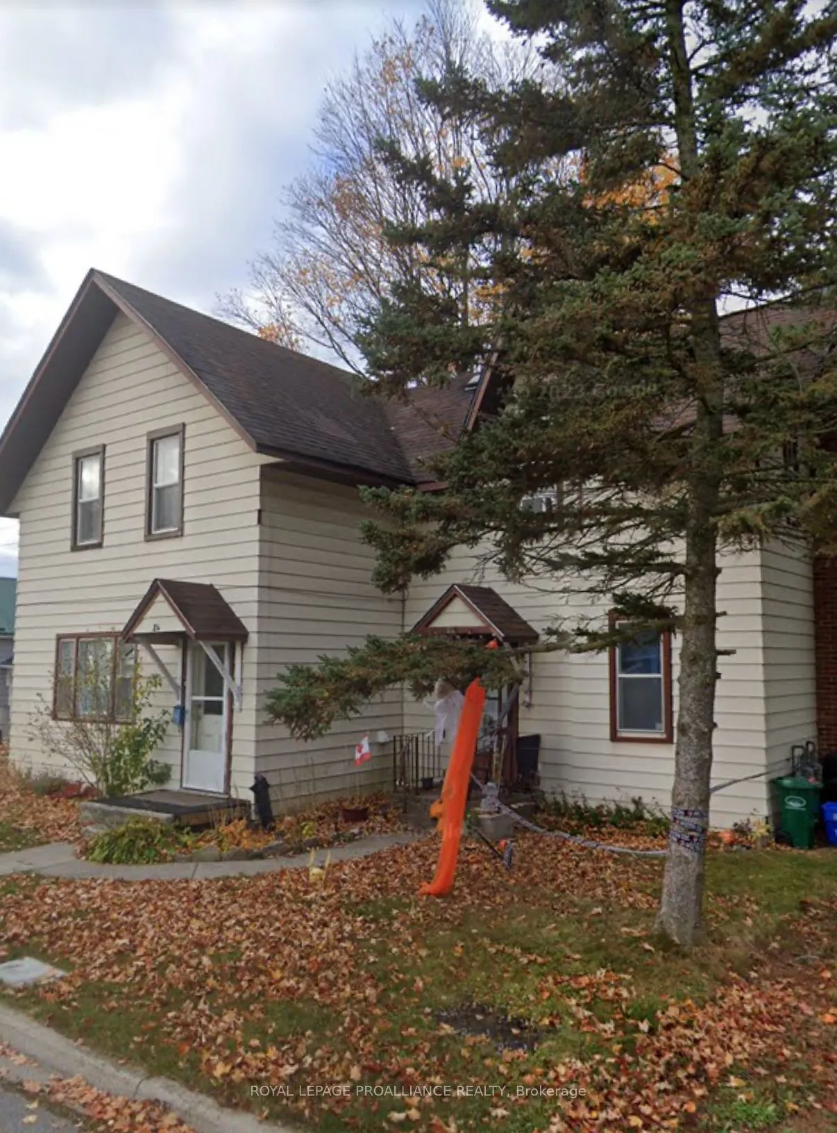 24 Flindall Street, ON K8V 3E3