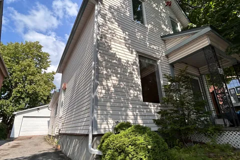 11 Melrose Avenue, ON K1Y 1T8