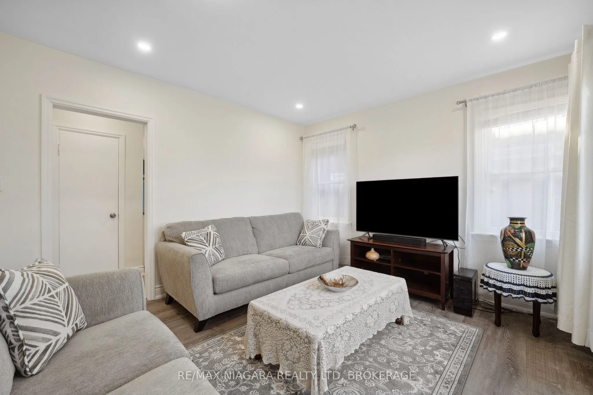 6268 Corwin Crescent, ON L2G 2M1