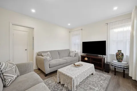 6268 Corwin Crescent, ON L2G 2M1