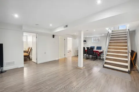 6268 Corwin Crescent, ON L2G 2M1