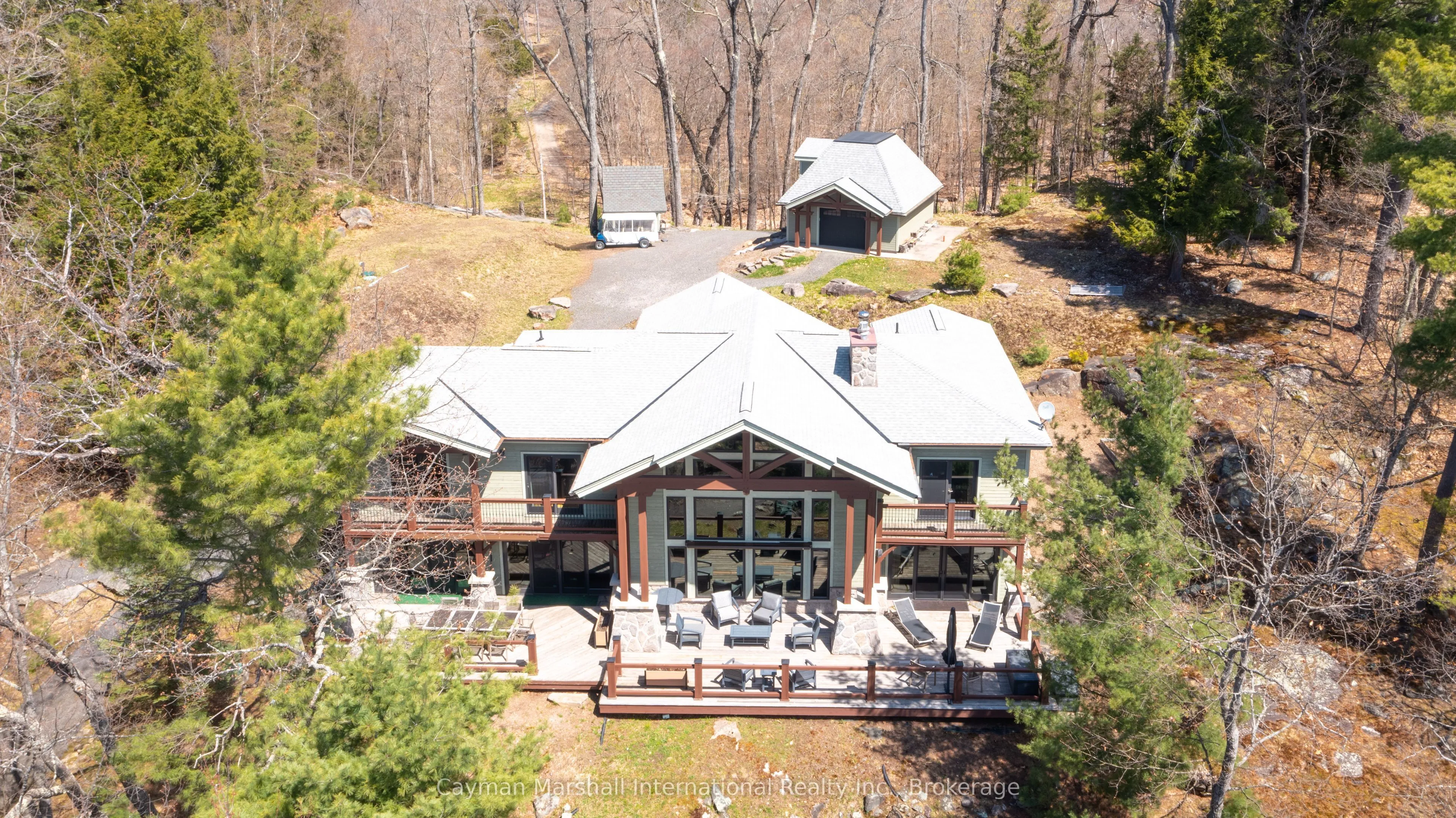 84 BIGWIN ISLAND N/A, ON P0B 1A0