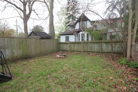 1051 Richmond Street, ON N6A 3J7