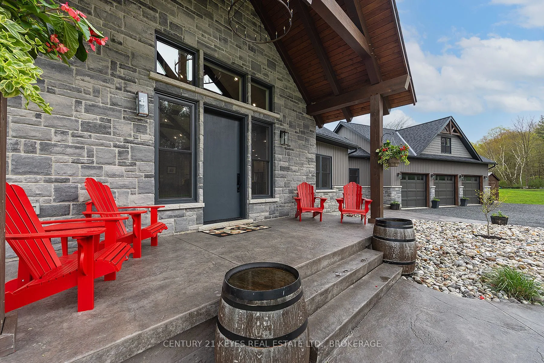 192 1000 ISLANDS Parkway, ON K7G 2V4