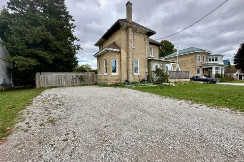 279 1st Ave Avenue, ON N0G 1L0