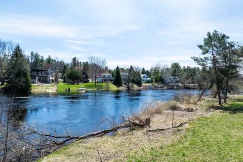 19&21&23 Kent Crescent, ON P1L 1E1