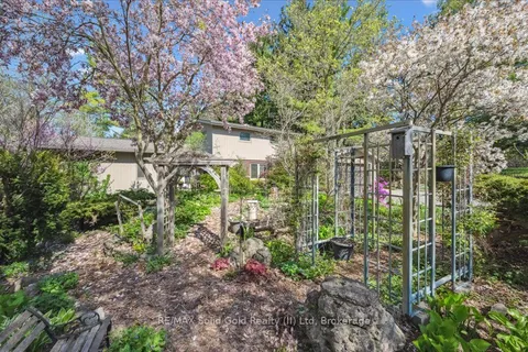 111 Grandview Drive, ON N0B 1N0