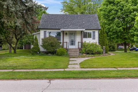 30 Broadway Street, ON N0P 2C0