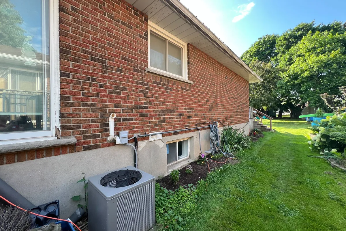 74 Adam Street, ON N0B 2R0