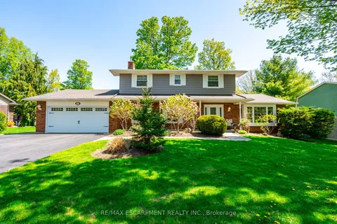 13 Wildan Drive, ON L8N 2Z7