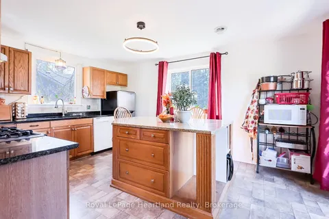 13 Ravine Park Road, ON N7A 3X8