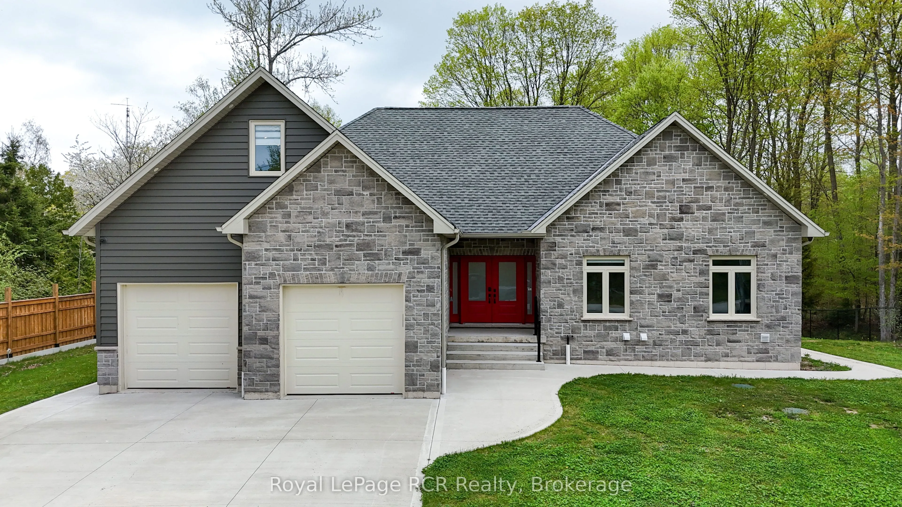 10 Frederick Street, ON N0H 2G0