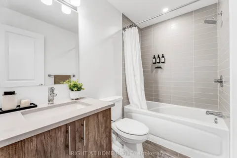 623 Rathburn Lane, ON K1T 0V7