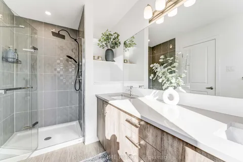 623 Rathburn Lane, ON K1T 0V7