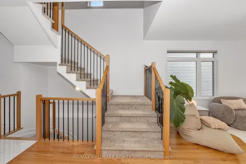 635 Rathburn Lane, ON K1T 0V9