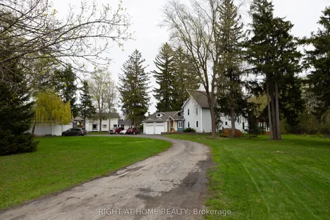 3208 Richmond Road, ON K2H 5B6