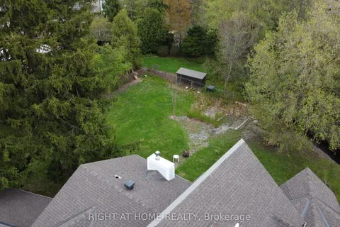 3208 Richmond Road, ON K2H 5B6