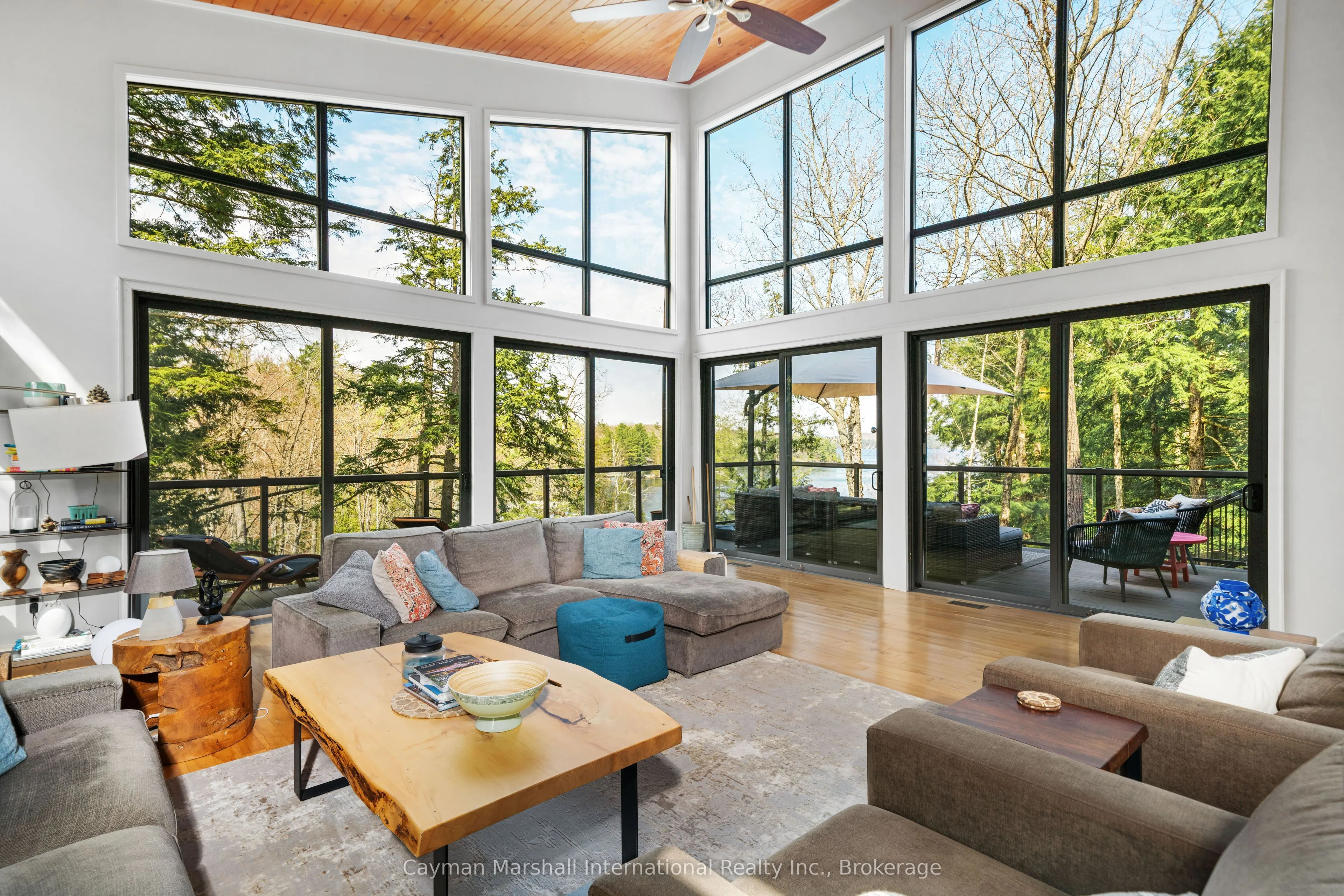 27 Island Tobins R60 Island, ON P0B 1J0