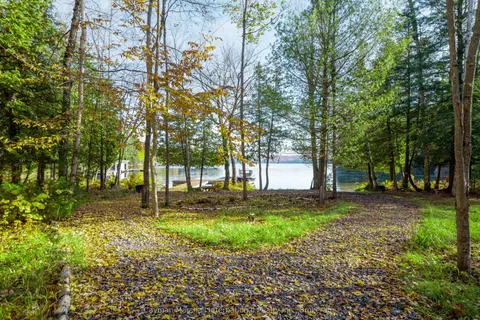 27 Island Tobins R60 Island, ON P0B 1J0