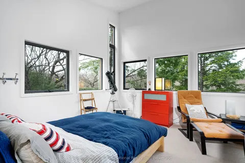 27 Island Tobins R60 Island, ON P0B 1J0