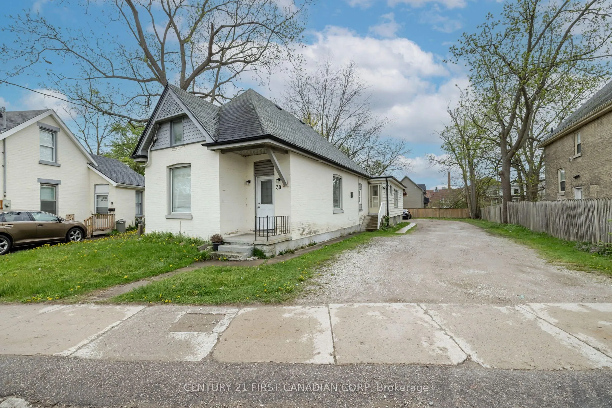 30 Oxford Street, ON N6H 1R3