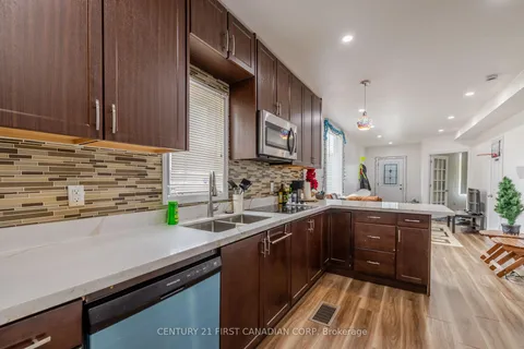 30 Oxford Street, ON N6H 1R3