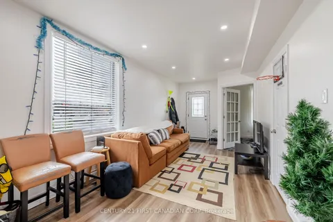 30 Oxford Street, ON N6H 1R3