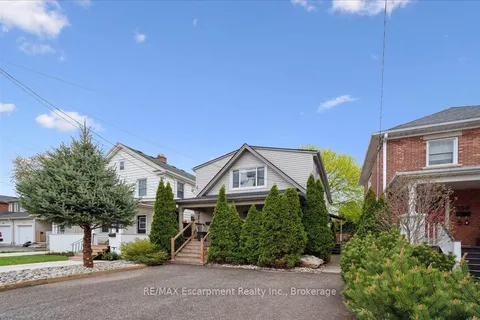 152 York Street, ON L2R 6E7