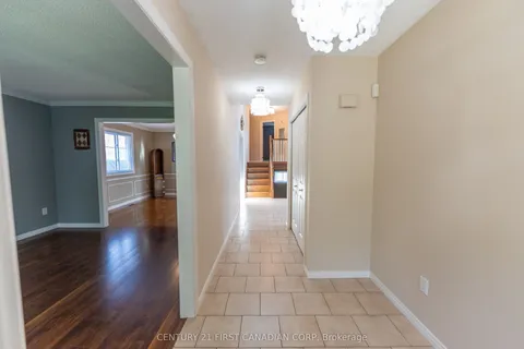 27 GOLFVIEW Crescent, ON N6C 5N2