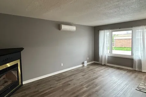 155 King Street, ON P1B 1P1