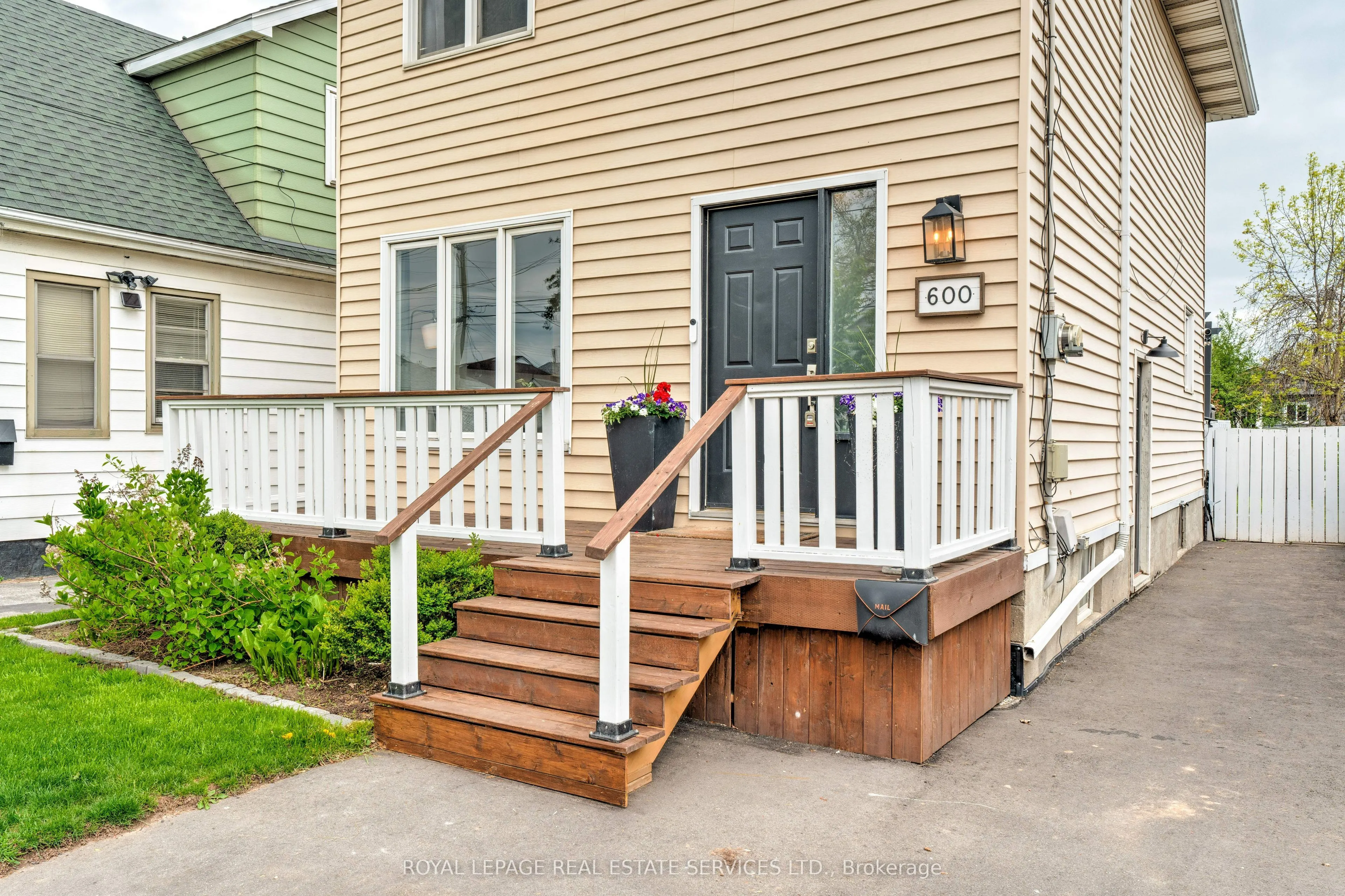 600 Quebec Street, ON L8H 6V4