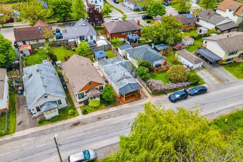 22 SHICKLUNA Street, ON L2S 1L4