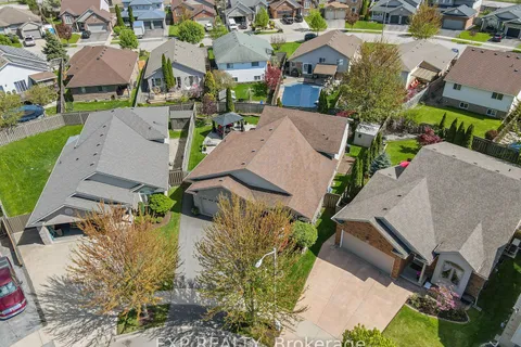 7090 Julie Drive, ON L2H 3L4