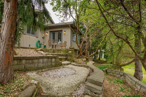 84 Sykes Street, ON N4L 1E3