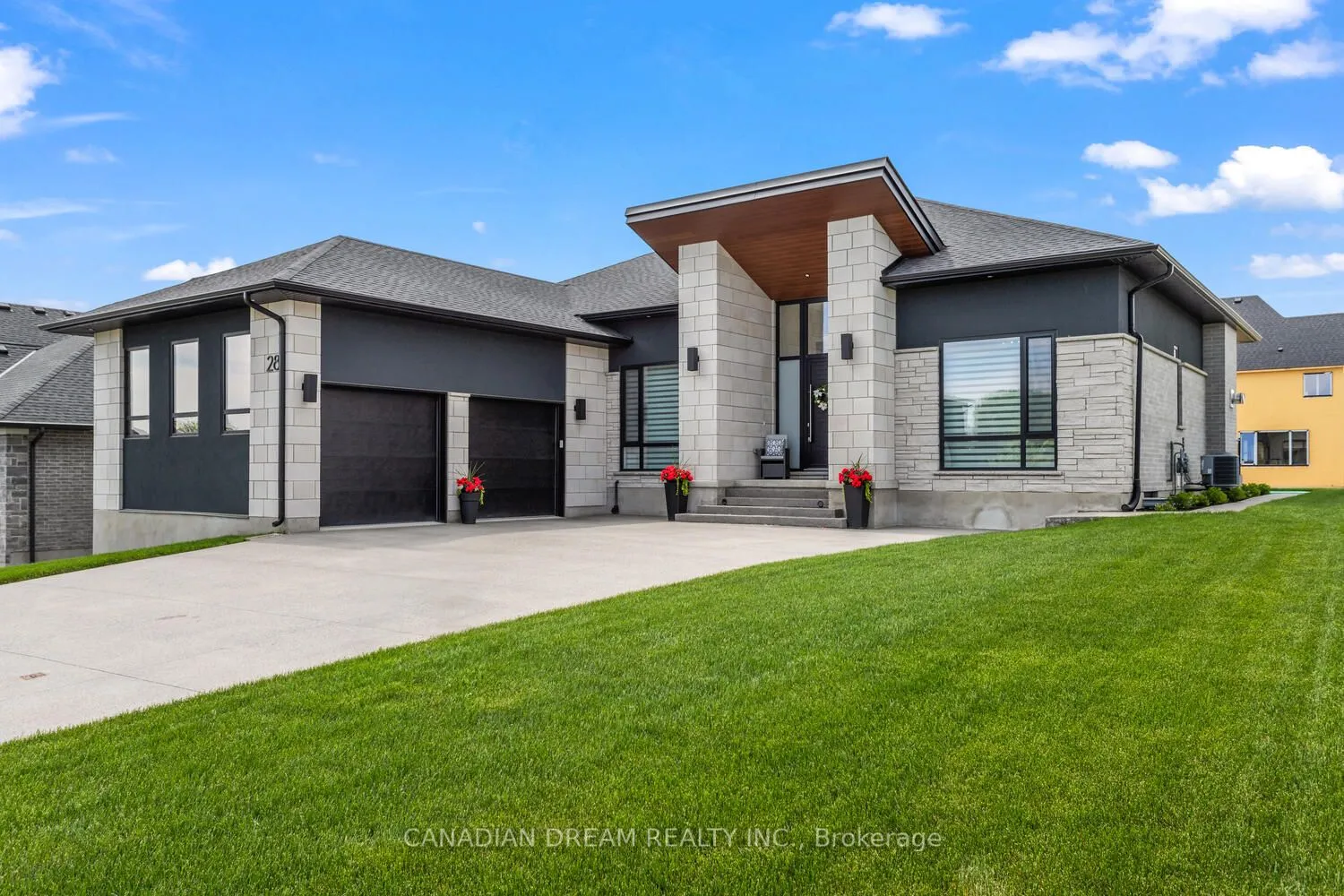 28 Edgeview Crescent, ON N0L 1R0