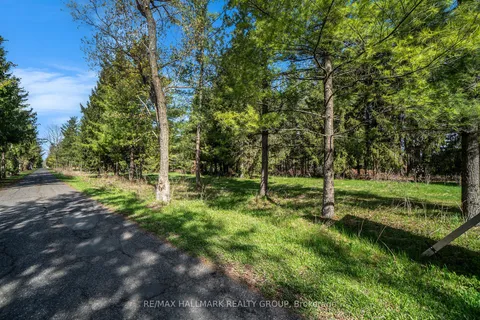 942 Cameron Street, ON K4C 1C6