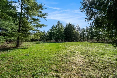 942 Cameron Street, ON K4C 1C6