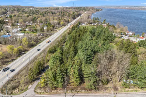 942 Cameron Street, ON K4C 1C6