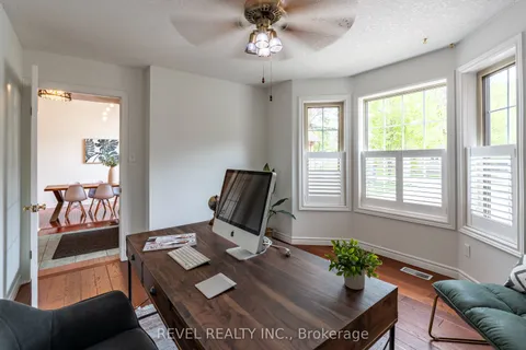 632 Bayhampton Crescent, ON N2K 3N9