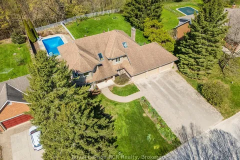 174 Forest Hill Drive, ON N4K 5N6