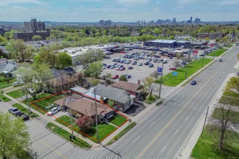 1171 Oxford Street, ON N5Y 3L7