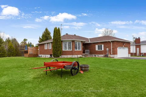 6240 County Road 46 Road, ON K6V 5T4