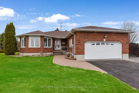 6240 County Road 46 Road, ON K6V 5T4
