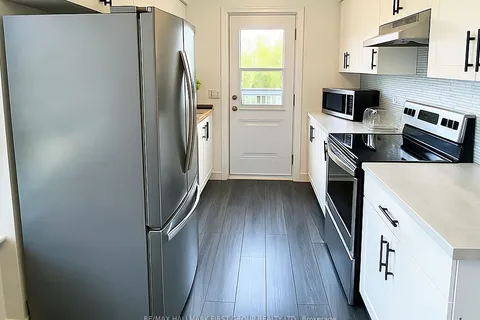 449 Burnham Manor Court, ON K9A 5B9