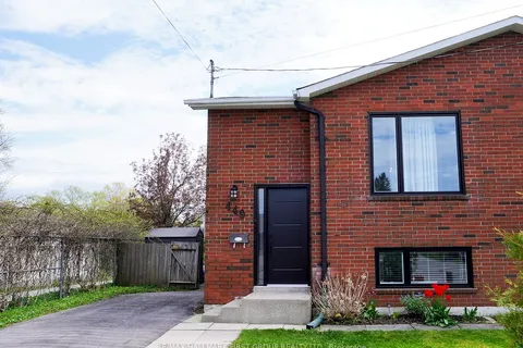 449 Burnham Manor Court, ON K9A 5B9