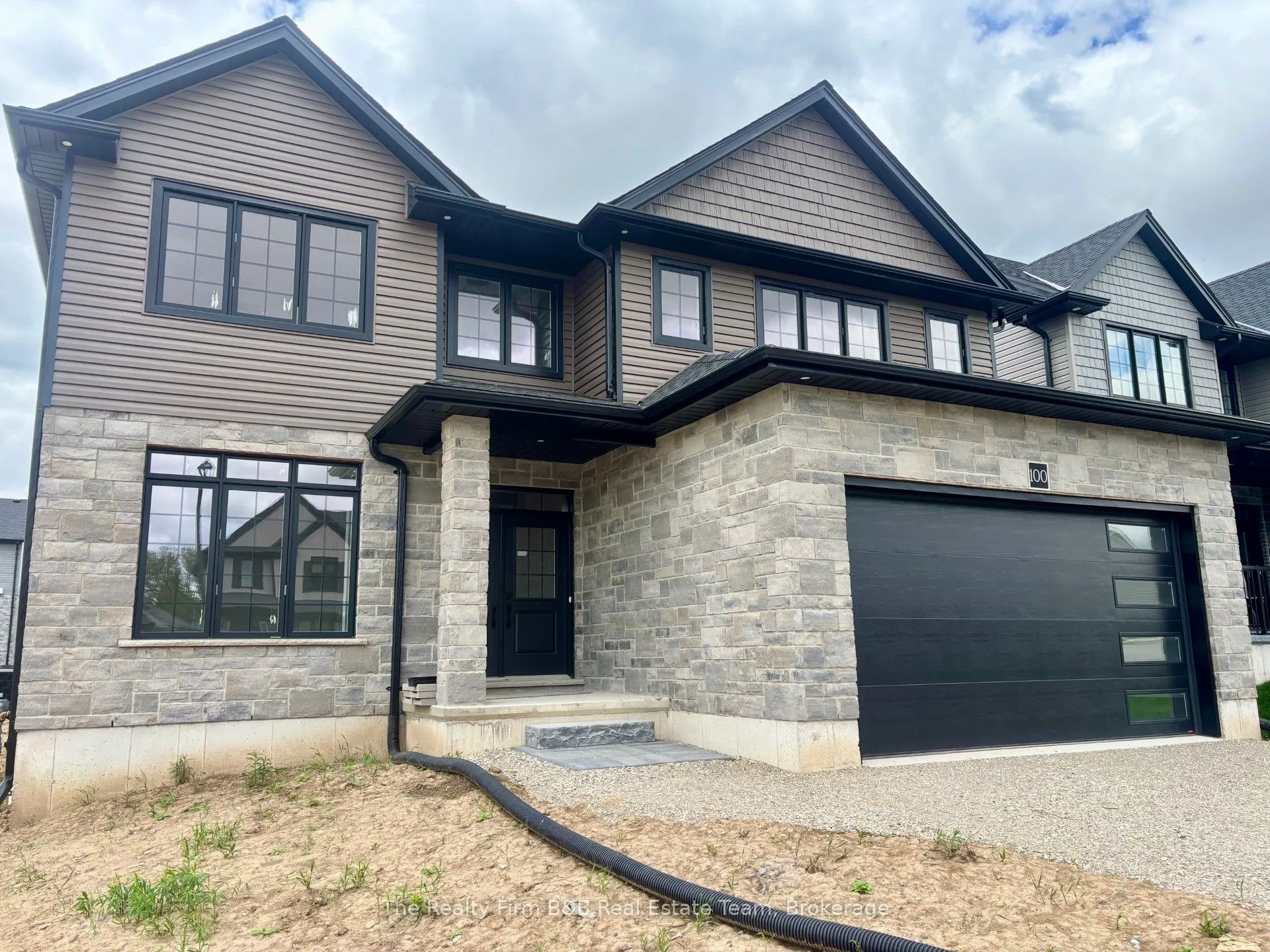100 GRAYDON Drive, ON N0J 1N0